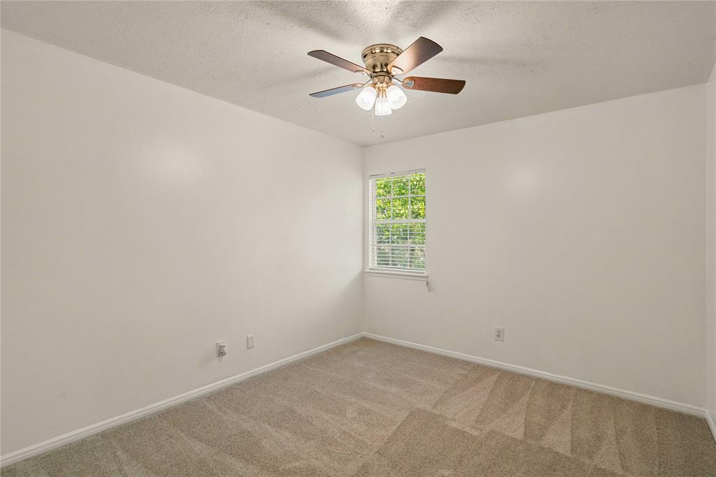 5518 Enchanted Timbers Drive, Humble, Texas image 33