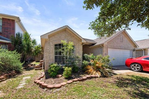 Single Family Residence in Spring TX 3231 Rose Quartz Lane.jpg