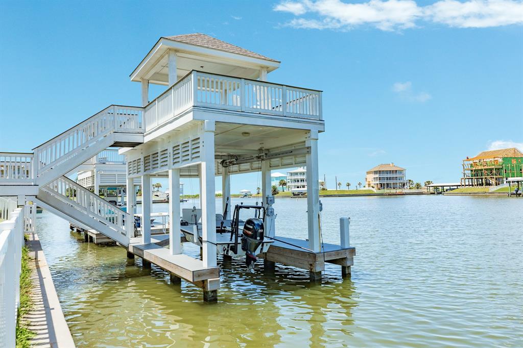 4115 Bluewing Teal Court, Galveston, Texas image 41
