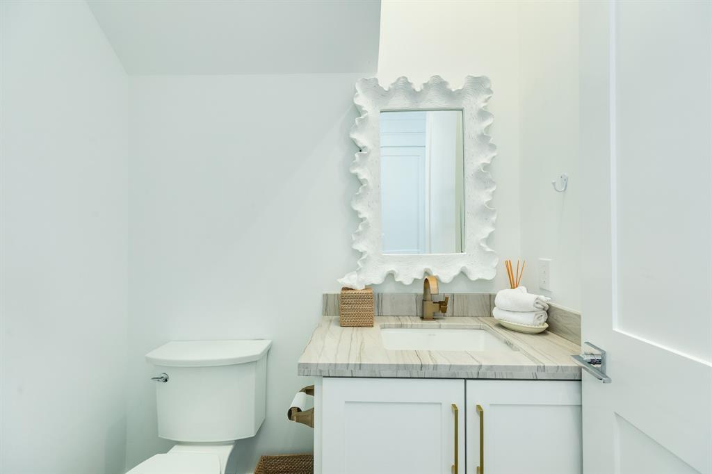 4115 Bluewing Teal Court, Galveston, Texas image 19
