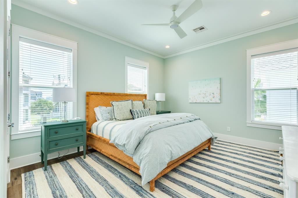 4115 Bluewing Teal Court, Galveston, Texas image 15