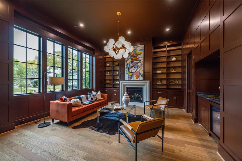 1427 Gardenia Drive