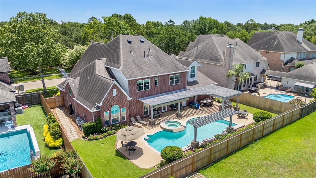 2102 White Eagle Lane