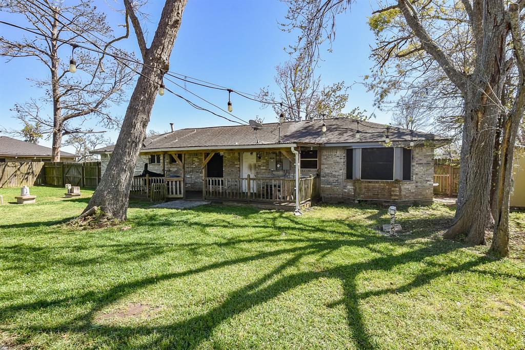 57 E Candlewood, Lake Jackson, Texas image 25