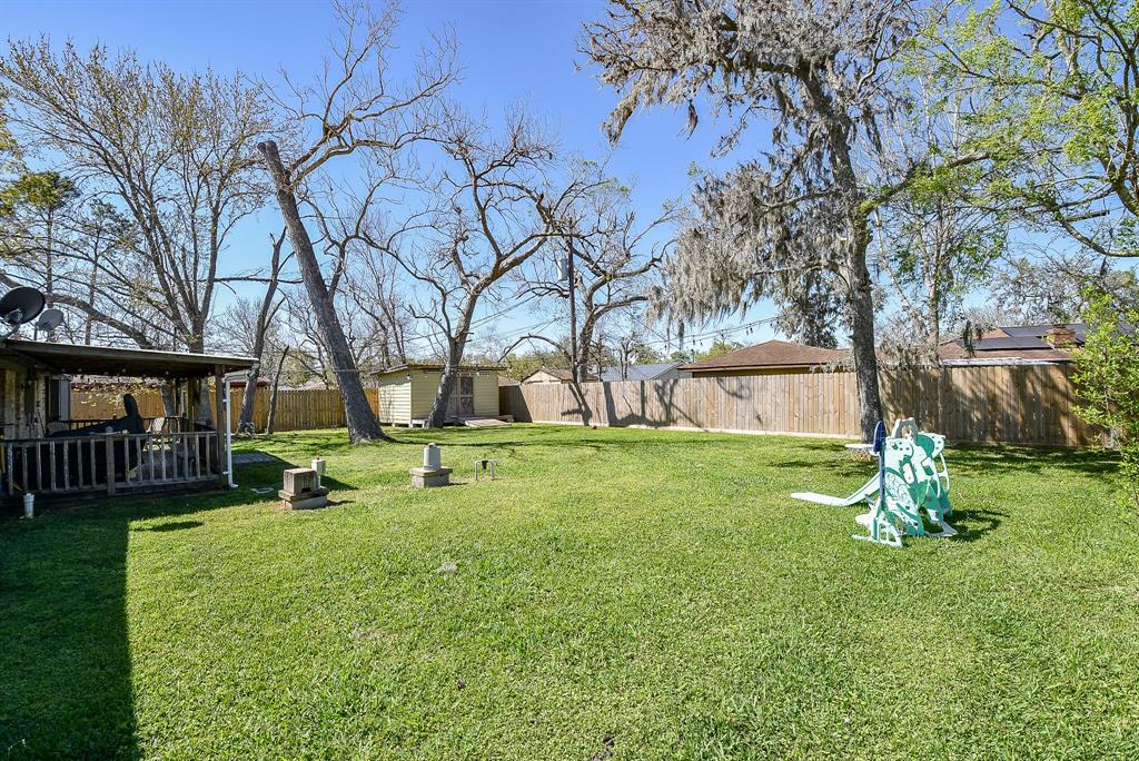 57 E Candlewood, Lake Jackson, Texas image 28