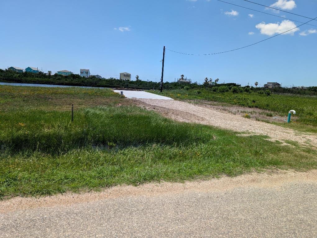 204 Dolphin Way, Sargent, Texas image 1