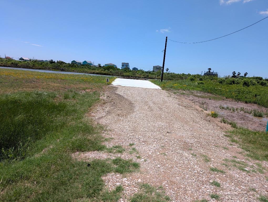 204 Dolphin Way, Sargent, Texas image 2