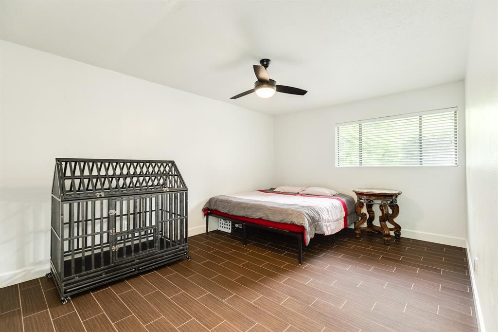 7098 N Holiday Drive, Galveston, Texas image 14