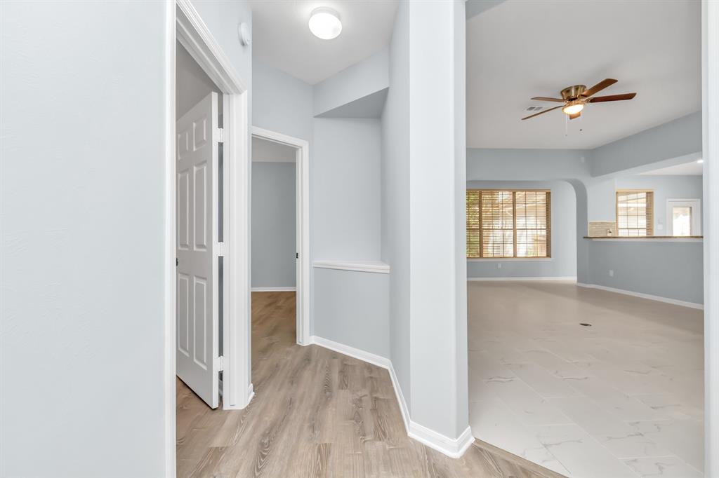 19 Long Springs Place, The Woodlands, Texas image 41
