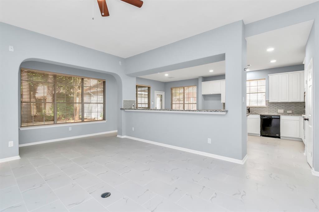 19 Long Springs Place, The Woodlands, Texas image 12