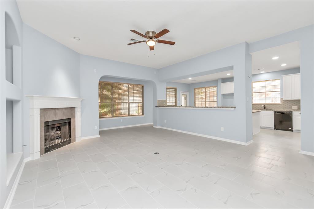 19 Long Springs Place, The Woodlands, Texas image 10