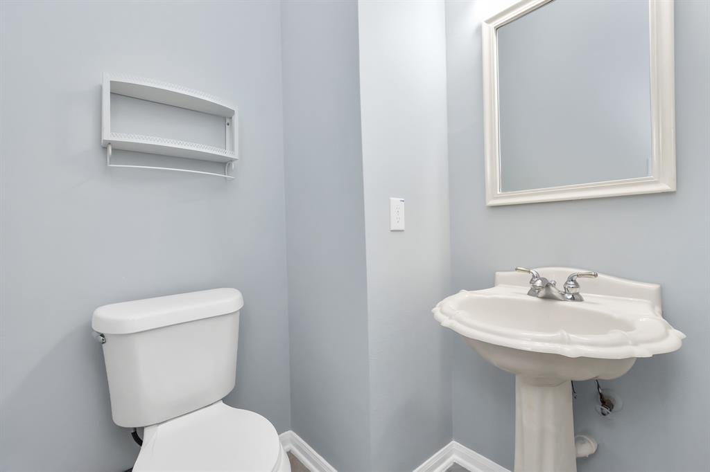 19 Long Springs Place, The Woodlands, Texas image 35