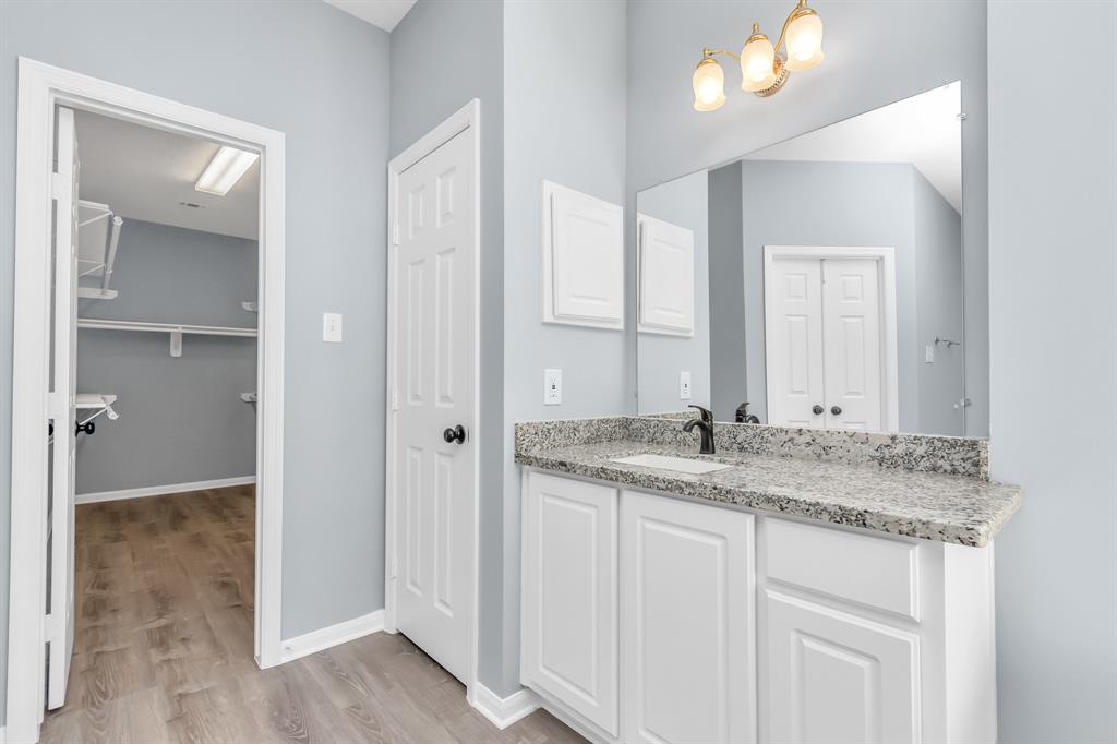 19 Long Springs Place, The Woodlands, Texas image 29