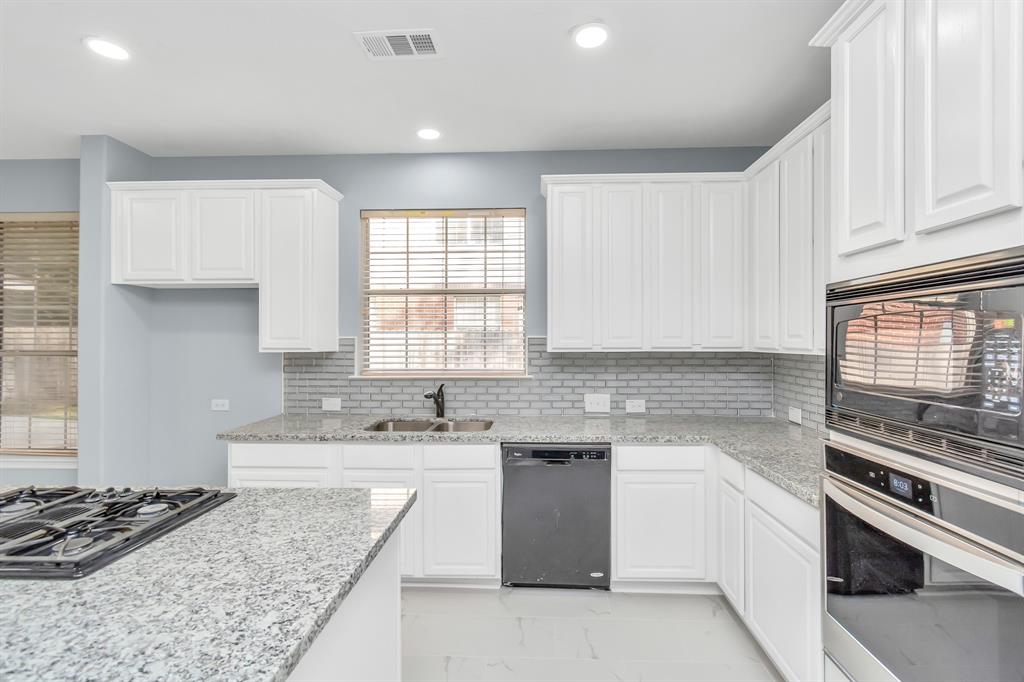 19 Long Springs Place, The Woodlands, Texas image 21