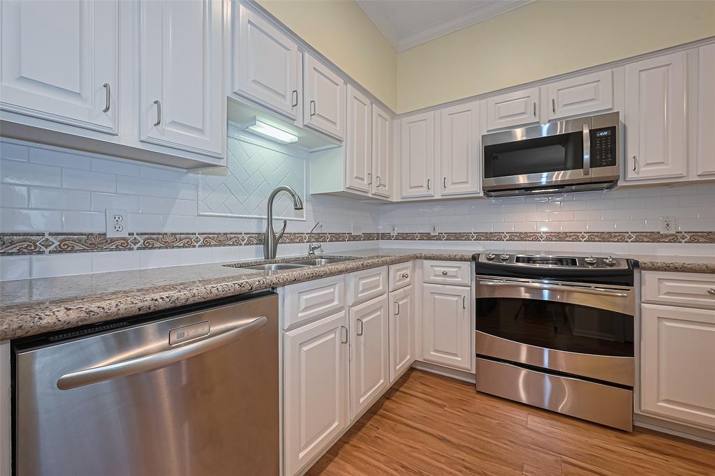 11705 Lakeside Place Drive, Houston, Texas image 13