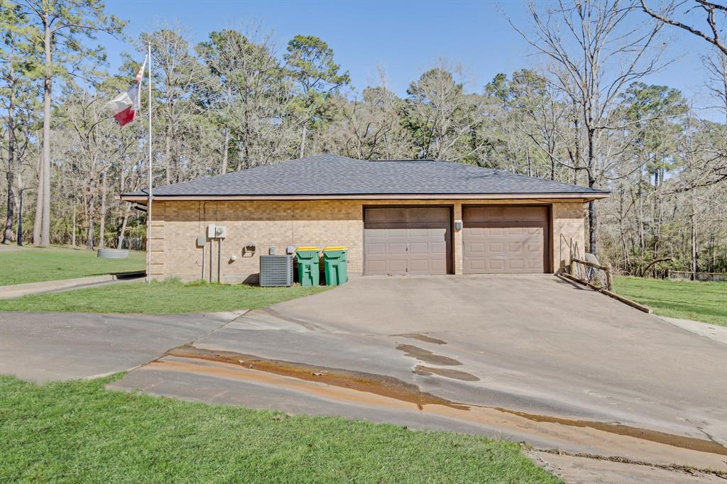 233 Pebble Creek, Livingston, Texas image 34