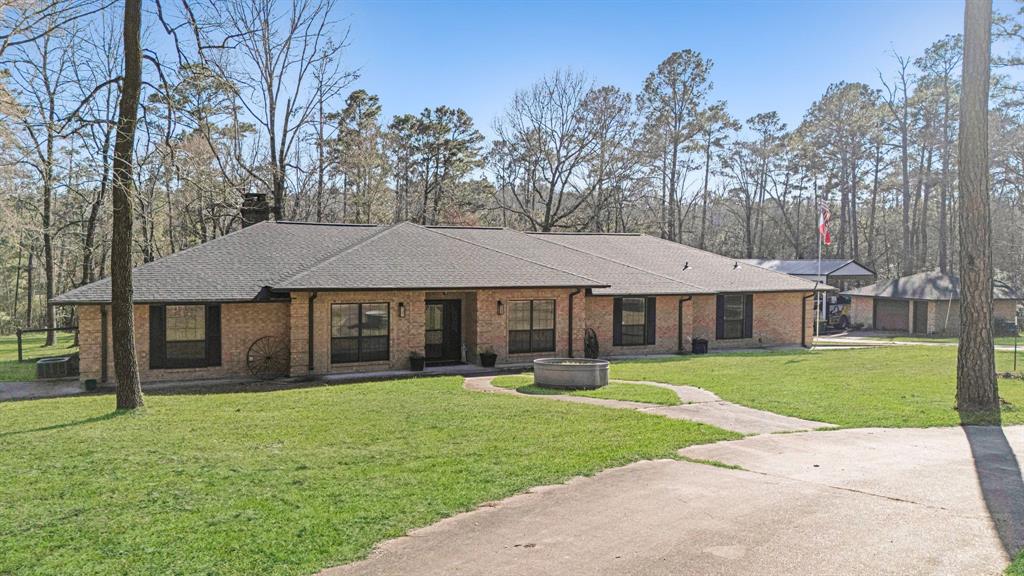 233 Pebble Creek, Livingston, Texas image 1