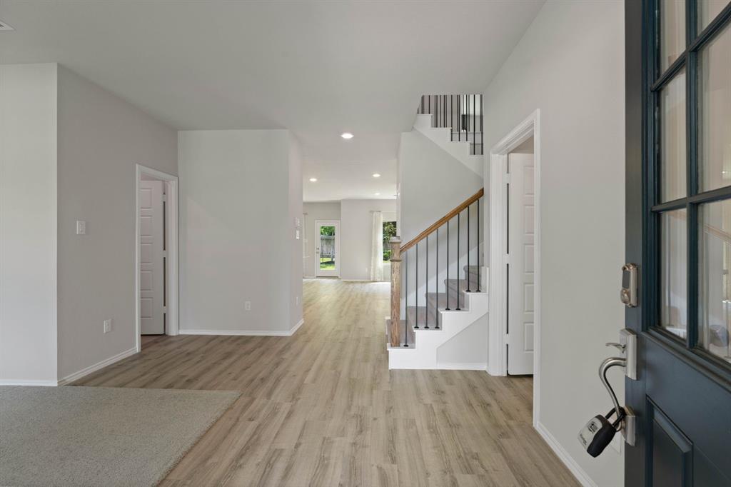 property-search 3 123 Rogerdale River Drive
