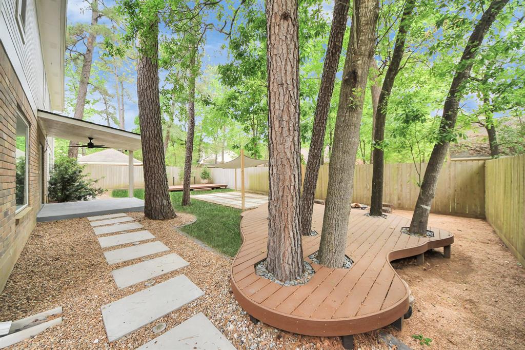 14 Tall Sky Place, The Woodlands, Texas image 25