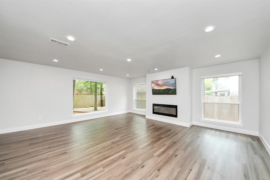 14 Tall Sky Place, The Woodlands, Texas image 19