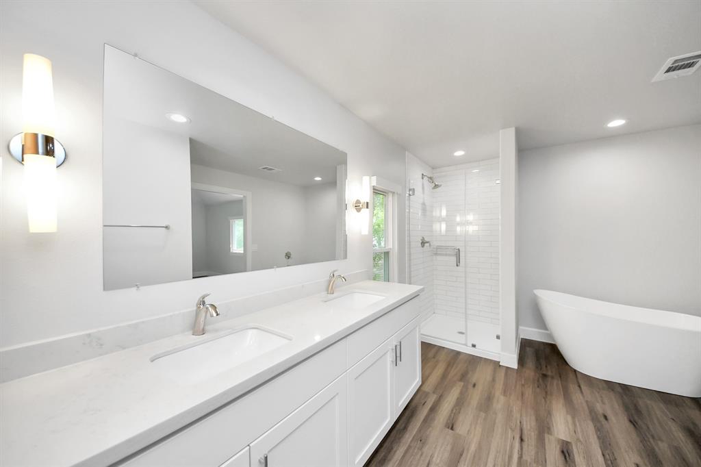14 Tall Sky Place, The Woodlands, Texas image 33