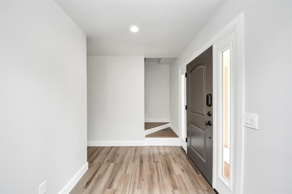 14 Tall Sky Place, The Woodlands, Texas image 27