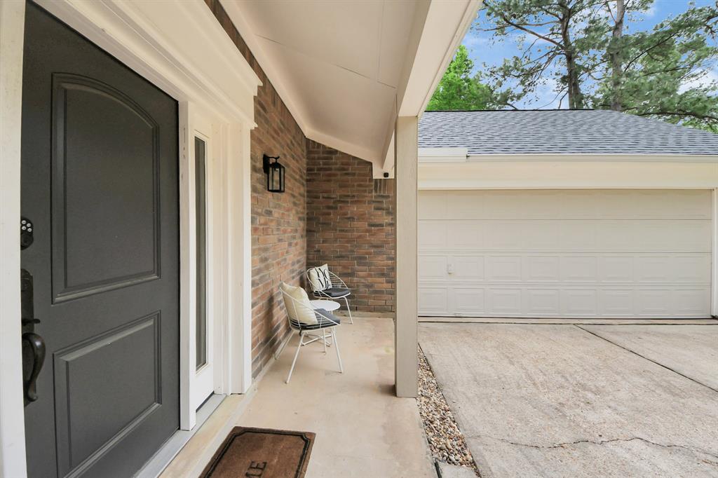 14 Tall Sky Place, The Woodlands, Texas image 2