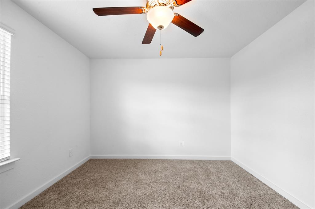 1115 Sommerville Drive, Rosharon, Texas image 28