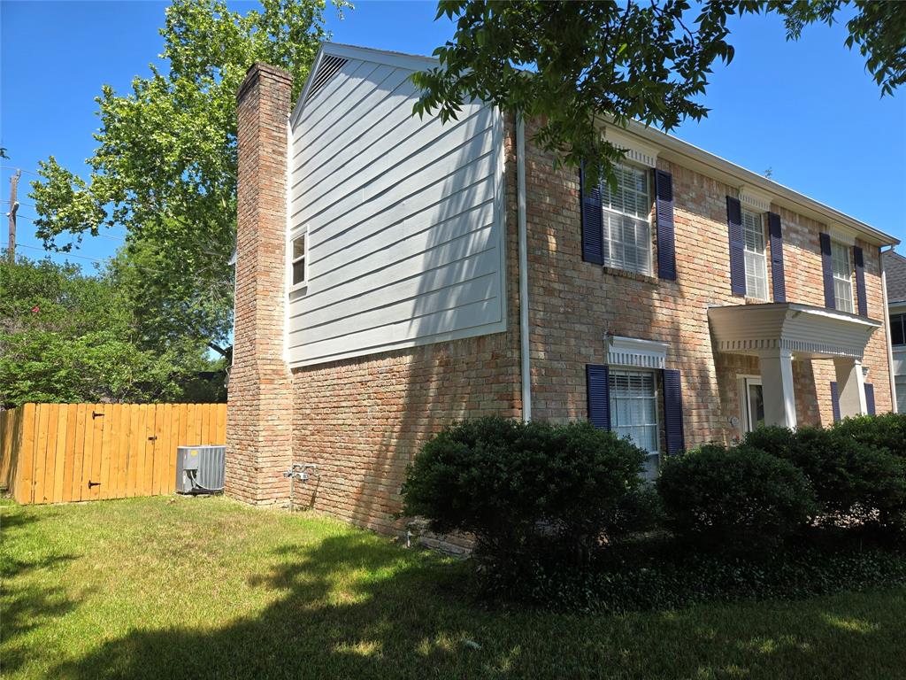 306 Houghton Road, Katy, Texas image 3