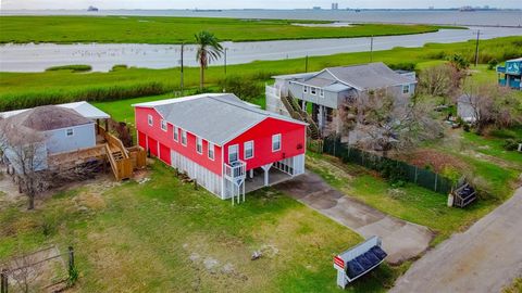 A home in Port Bolivar