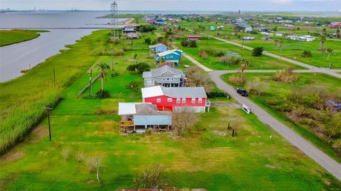 A home in Port Bolivar