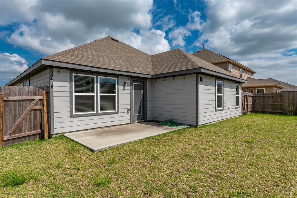 1321 Green Jay Lane, La Marque, Texas image 7