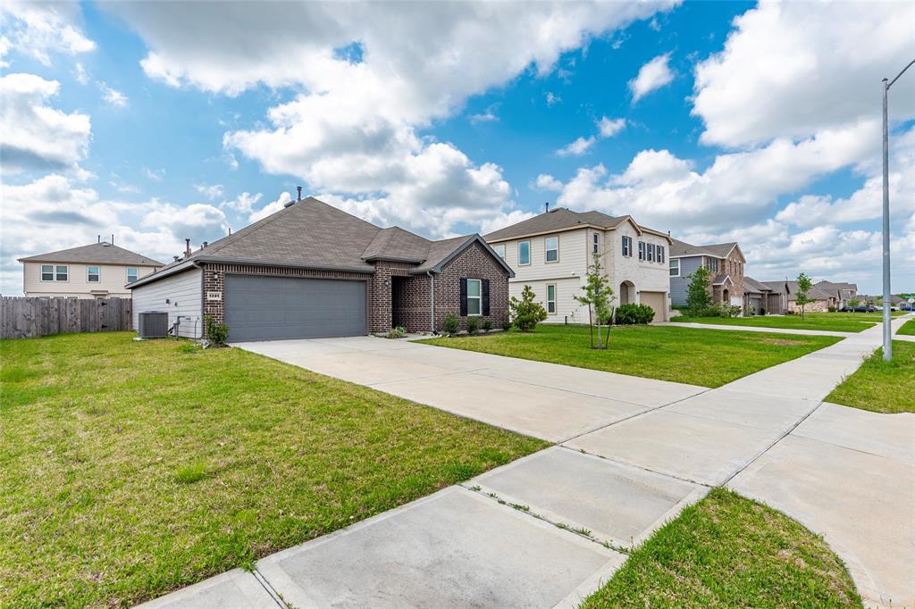 1321 Green Jay Lane, La Marque, Texas image 28