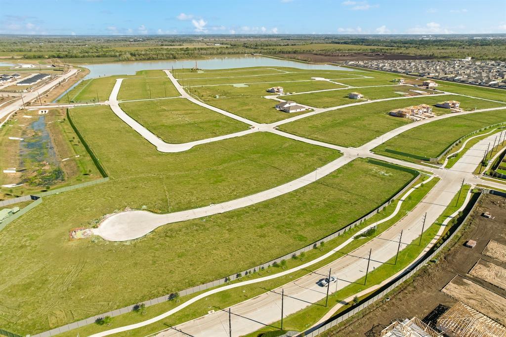 1323 Star Grass, Iowa Colony, Texas image 46