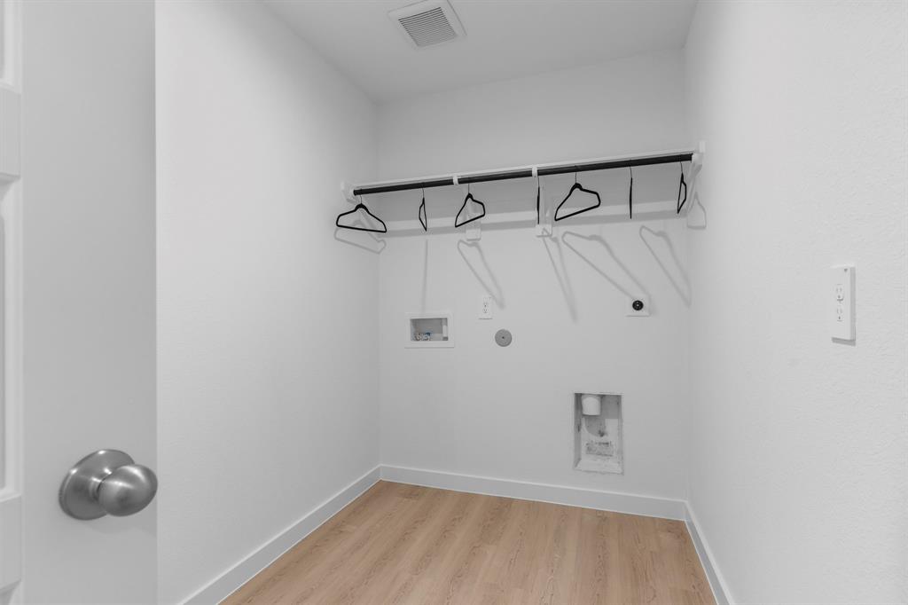 1323 Star Grass, Iowa Colony, Texas image 30