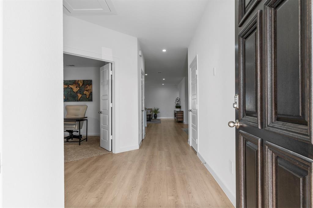 1323 Star Grass, Iowa Colony, Texas image 3