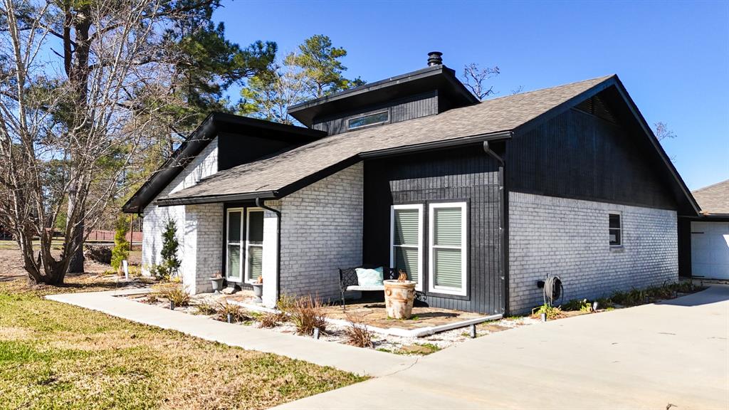270 Lakeshore Drive, Brookeland, Texas image 1