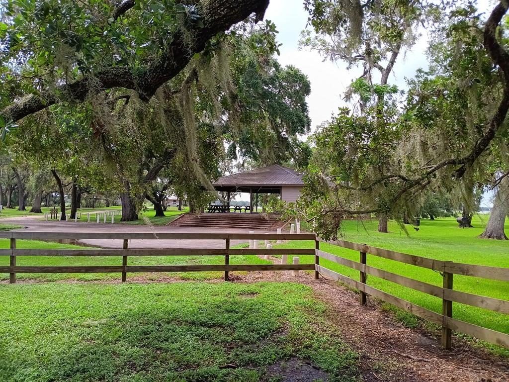 Pony Trail Trail, Angleton, Texas image 9