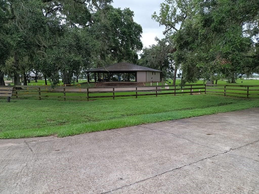 Pony Trail Trail, Angleton, Texas image 7