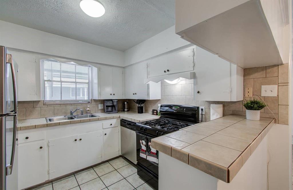 5542 Holly Street #209, Houston, Texas image 3