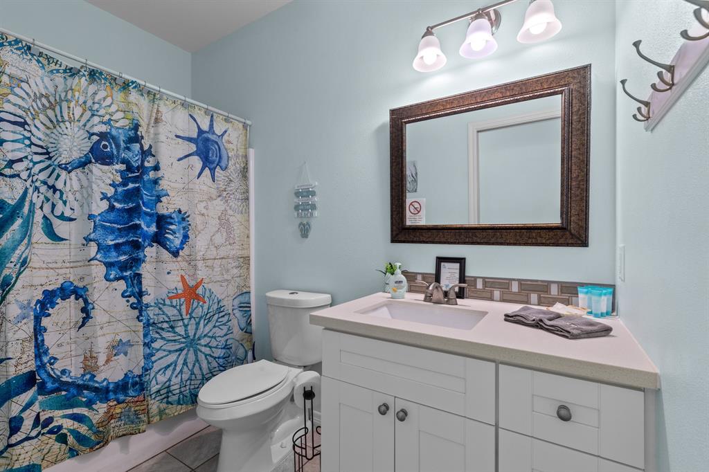 955 Bowers Lane, Crystal Beach, Texas image 24
