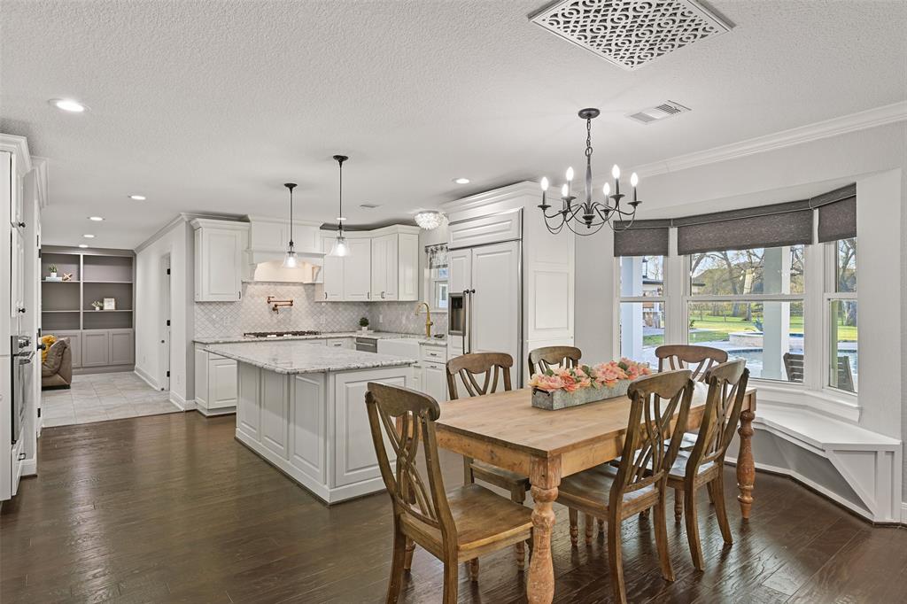 11 Windcreek Street, Friendswood, Texas image 12