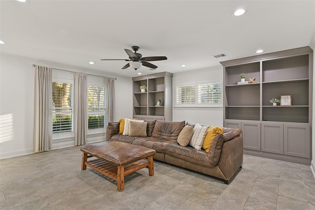 11 Windcreek Street, Friendswood, Texas image 17