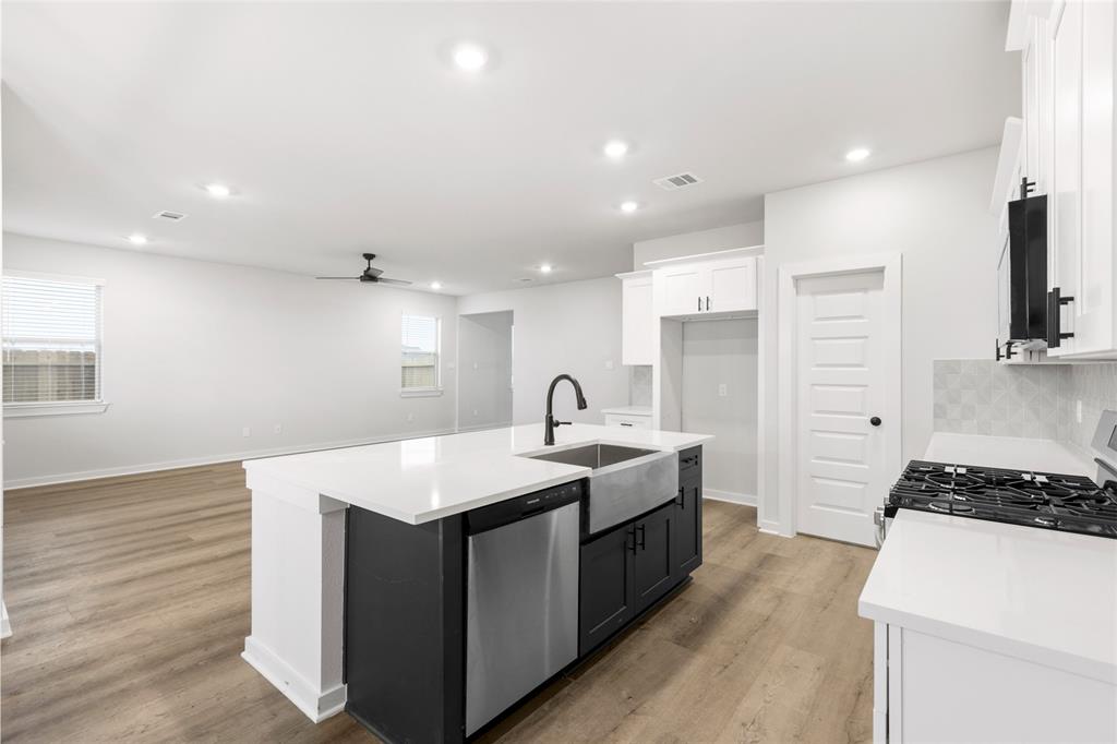 6419 Pomona Court, Rosharon, Texas image 10