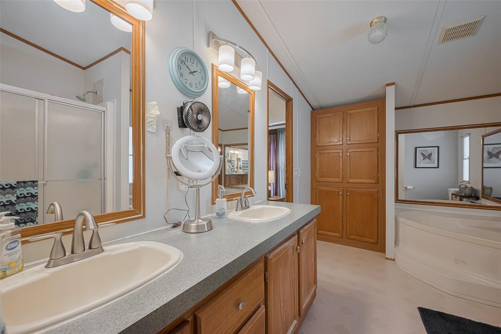 26215 Country Woods Trail, Magnolia, Texas image 23