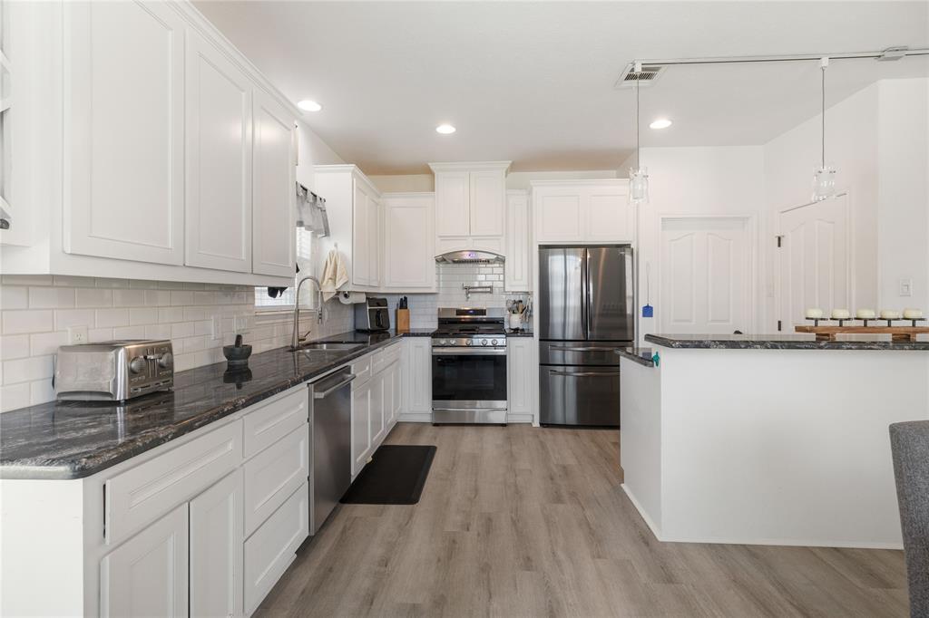 2307 Carisbrooke Loop, College Station, Texas image 16