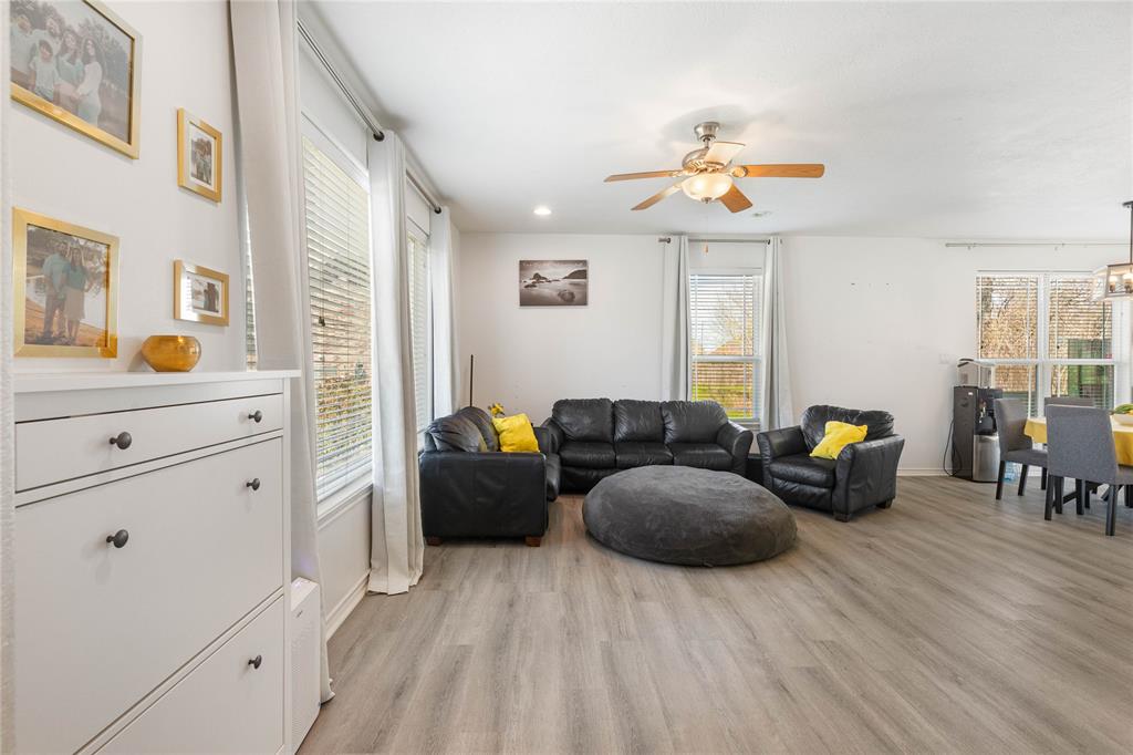 2307 Carisbrooke Loop, College Station, Texas image 11