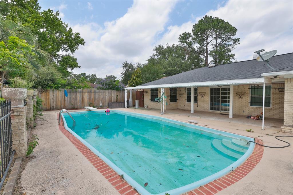 6003 Green Falls Drive, Houston, Texas image 24