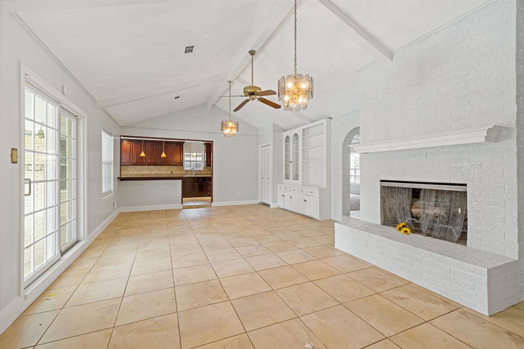 6003 Green Falls Drive, Houston, Texas image 5
