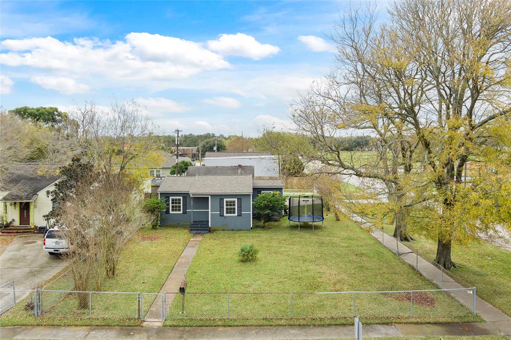 329 17th Avenue, Texas City, Texas image 3